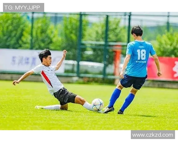 变身足球巨星成为赛场英雄让你激情澎湃挑战极限赢得荣耀